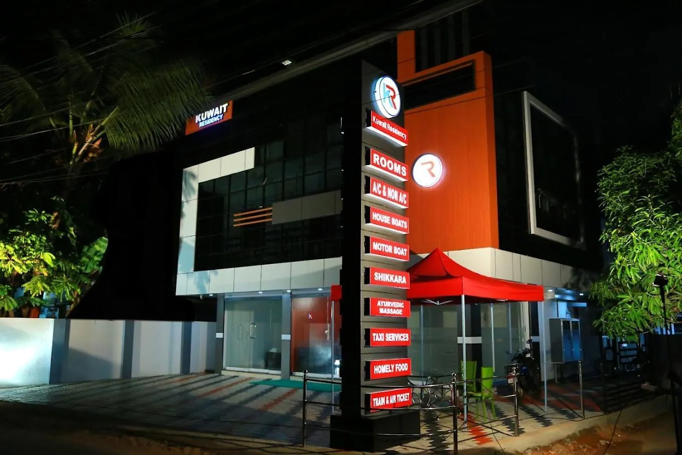 Kuwait Residency Bed and Breakfast Alappuzha